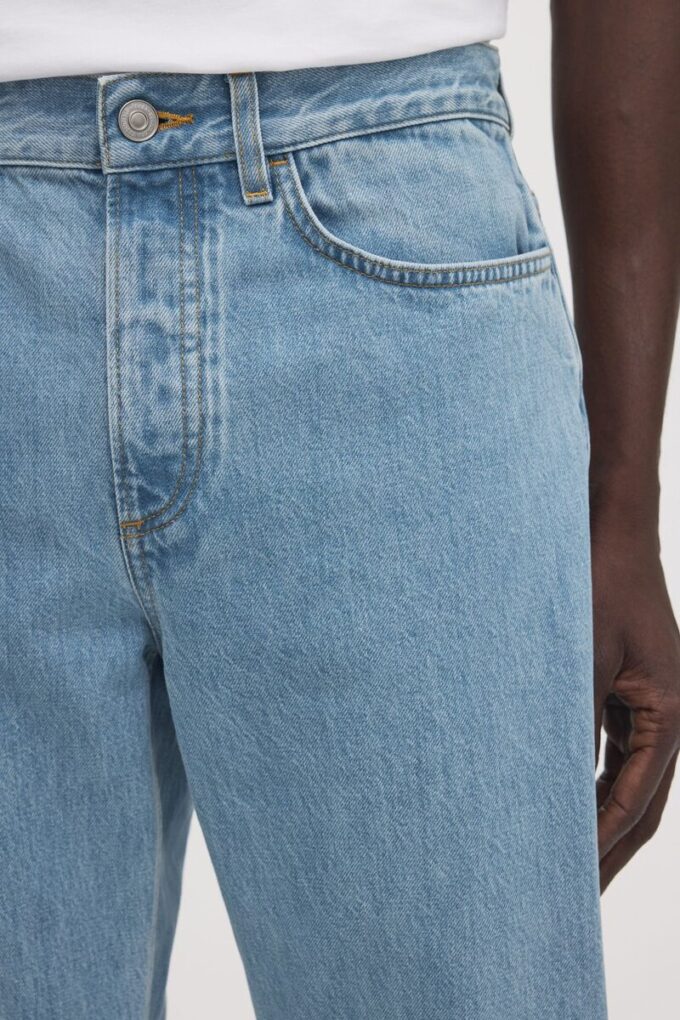 De lösa jeansen De lösa jeansen