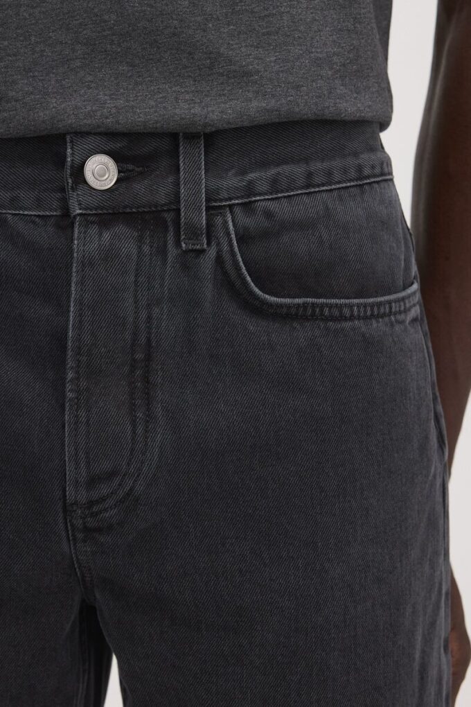 De lösa jeansen De lösa jeansen