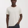 Den lätta T-shirten