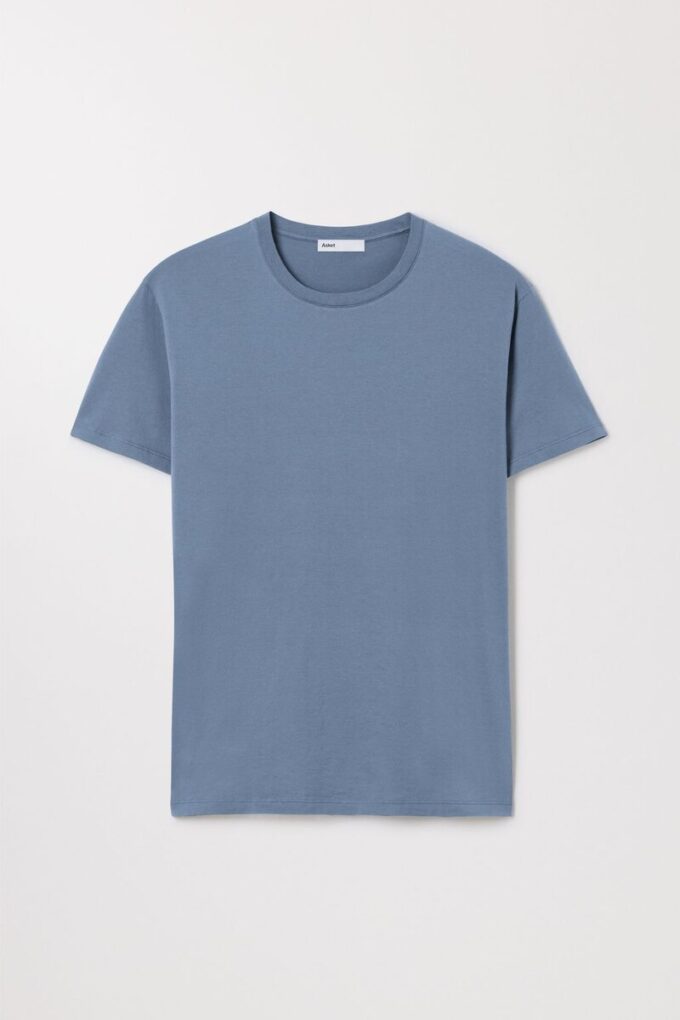 Den lätta T-shirten