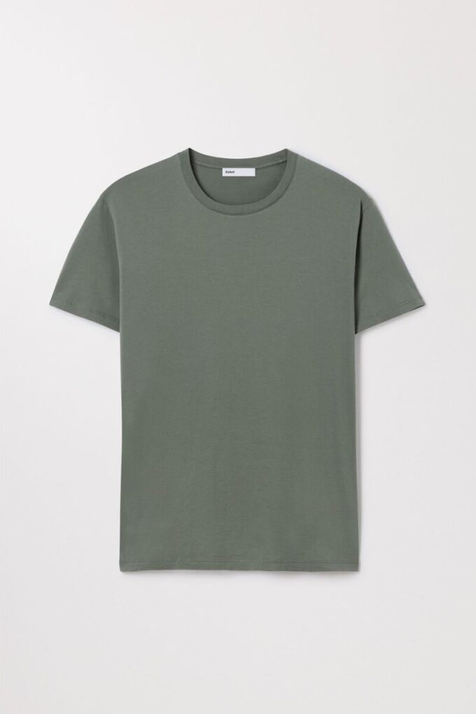 Den lätta T-shirten