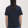 Den lätta T-shirten