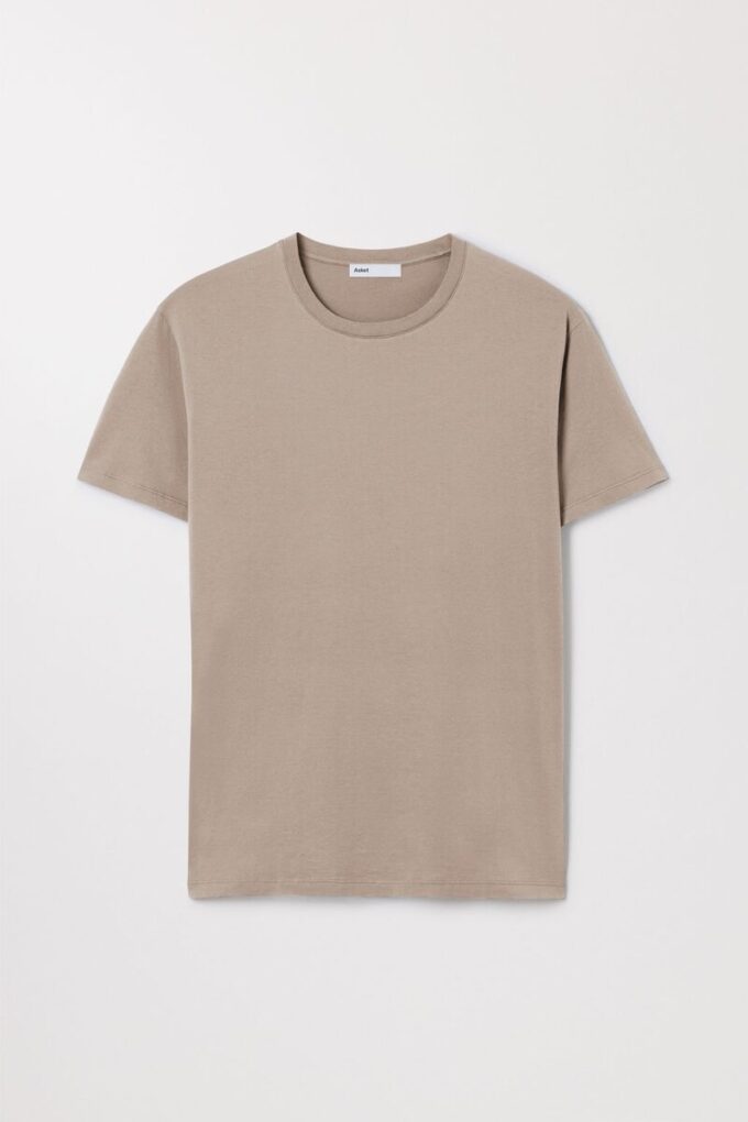 Den lätta T-shirten