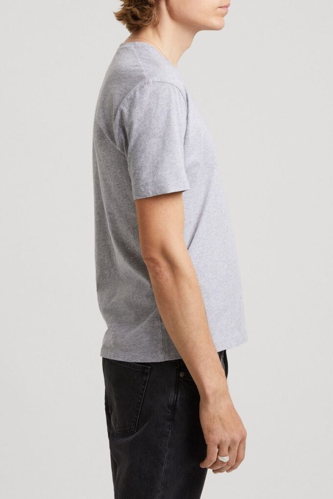 Den lätta T-shirten – Arkiv Den lätta T-shirten – Arkiv