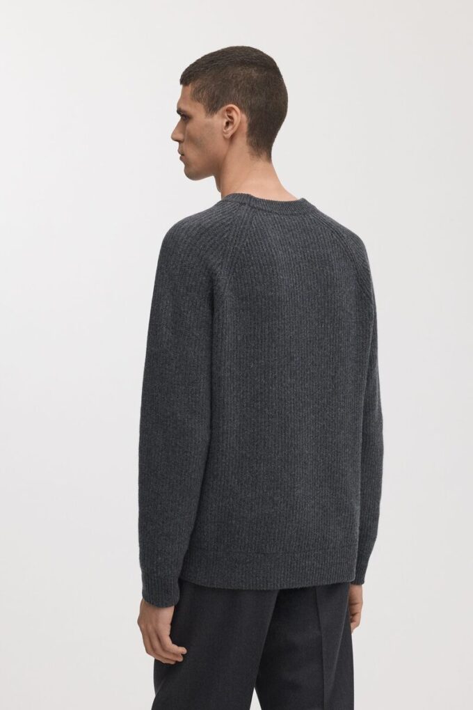The Heavy Wool Sweater The Heavy Wool Sweater