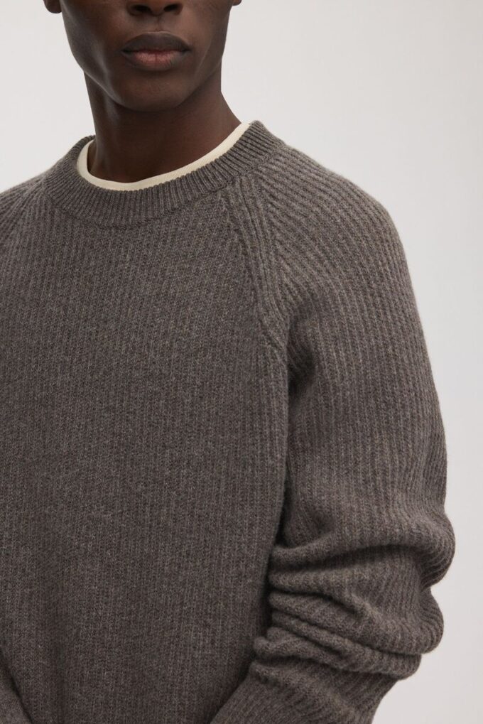 The Heavy Wool Sweater The Heavy Wool Sweater