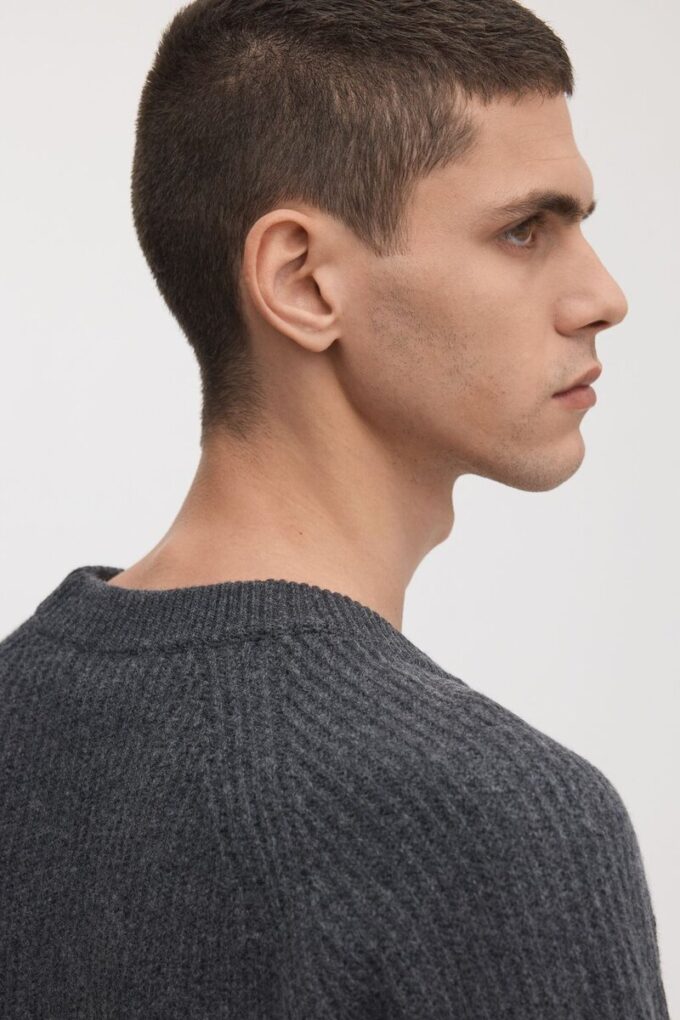 The Heavy Wool Sweater The Heavy Wool Sweater