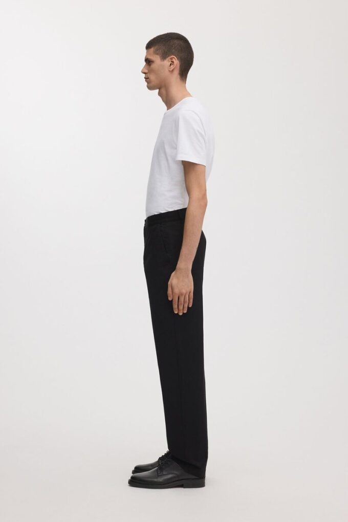 The Loose Twill Chino The Loose Twill Chino