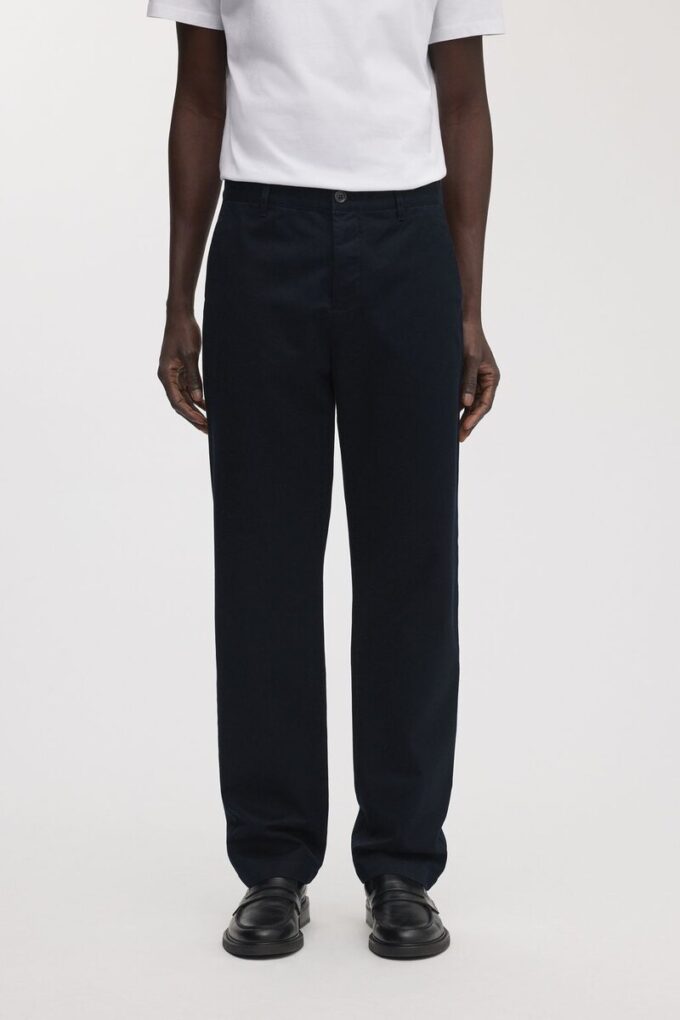 The Loose Twill Chino The Loose Twill Chino