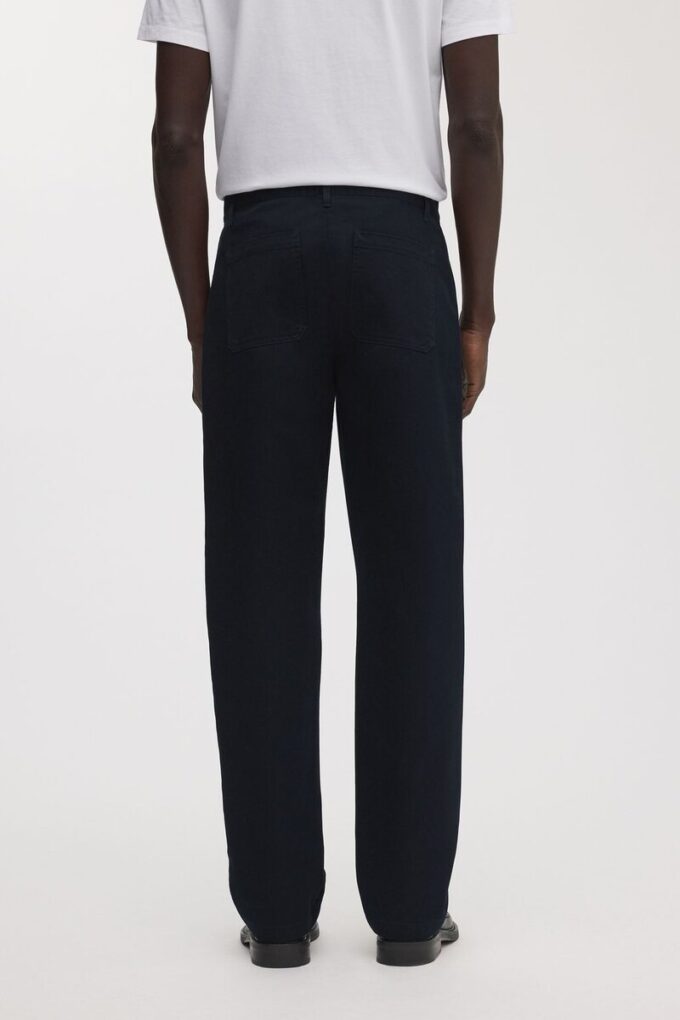 The Loose Twill Chino The Loose Twill Chino