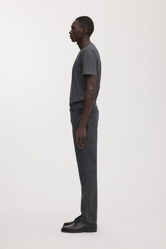 The Regular Jeans The Regular Jeans