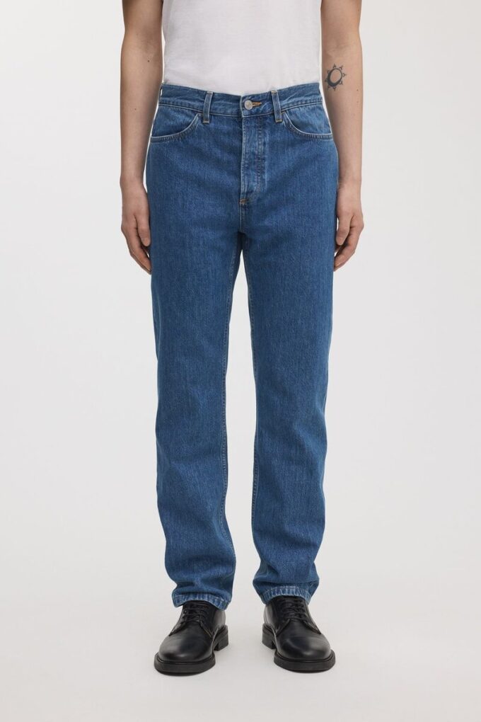 The Regular Jeans The Regular Jeans