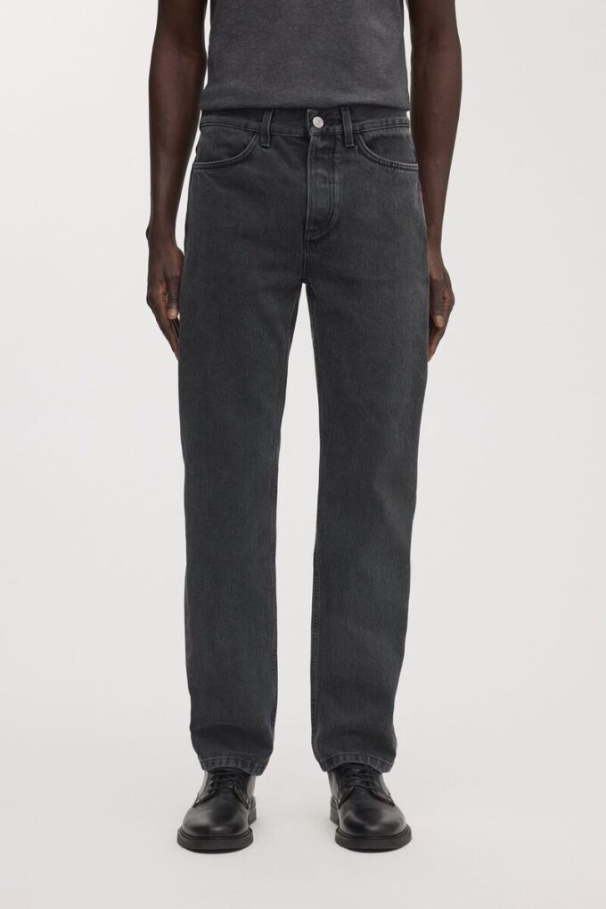 The Regular Jeans The Regular Jeans