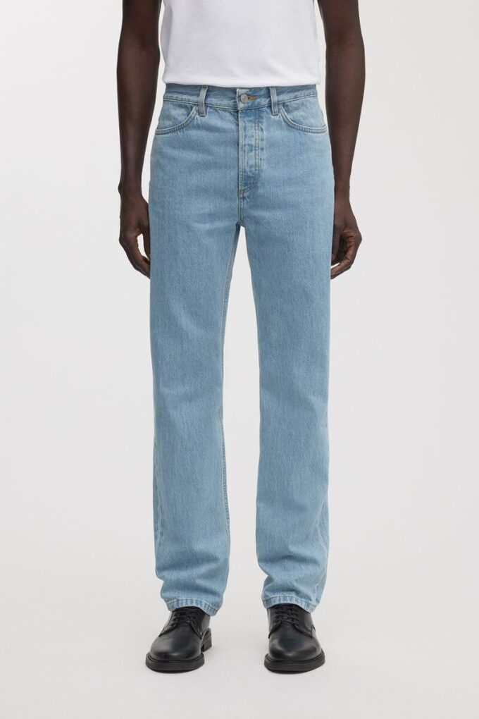 The Regular Jeans The Regular Jeans