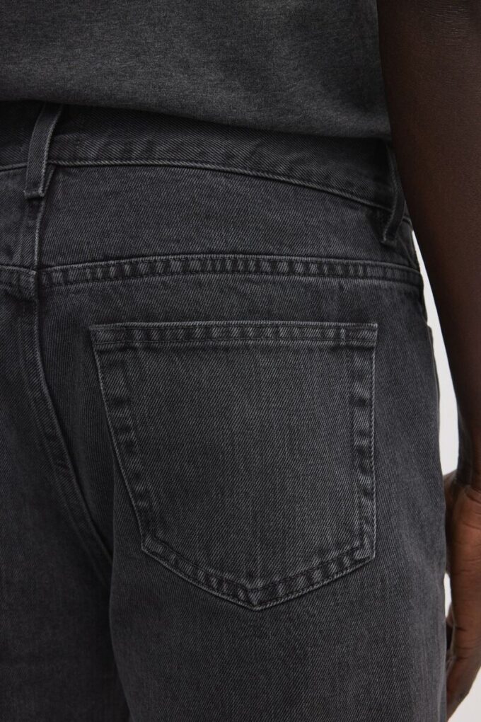 The Regular Jeans The Regular Jeans