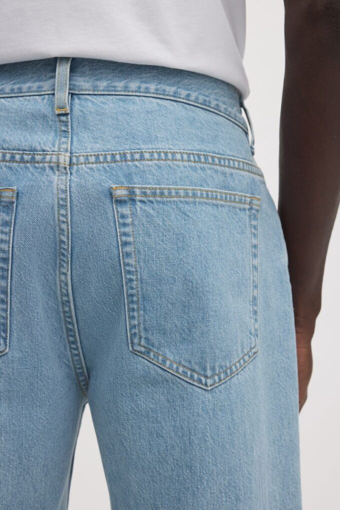 The Regular Jeans The Regular Jeans