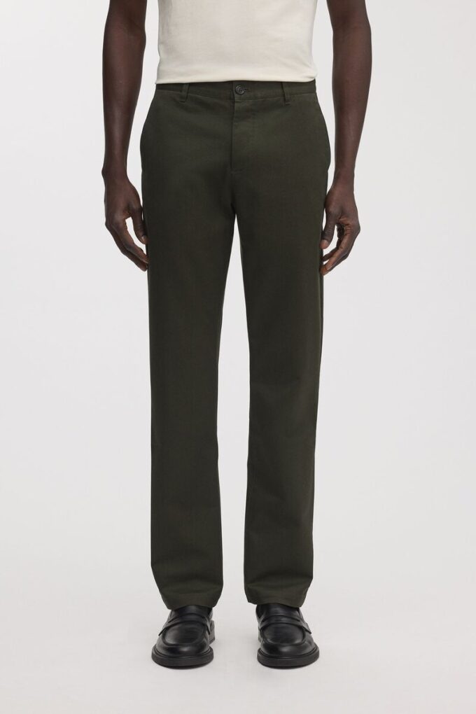 The Regular Twill Chino The Regular Twill Chino