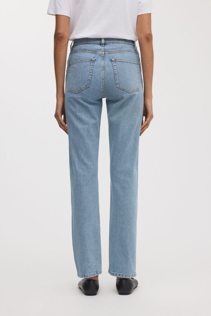 The Standard Jeans