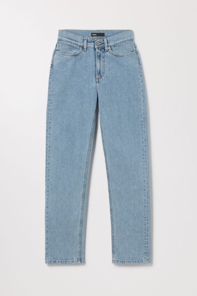 The Standard Jeans