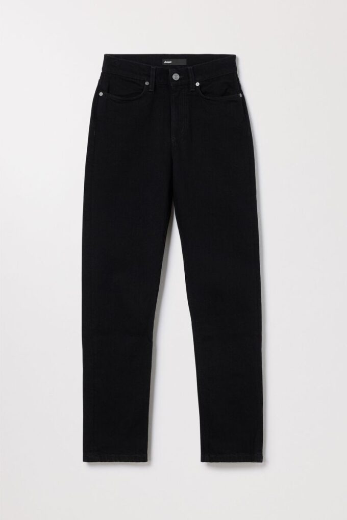 The Standard Jeans